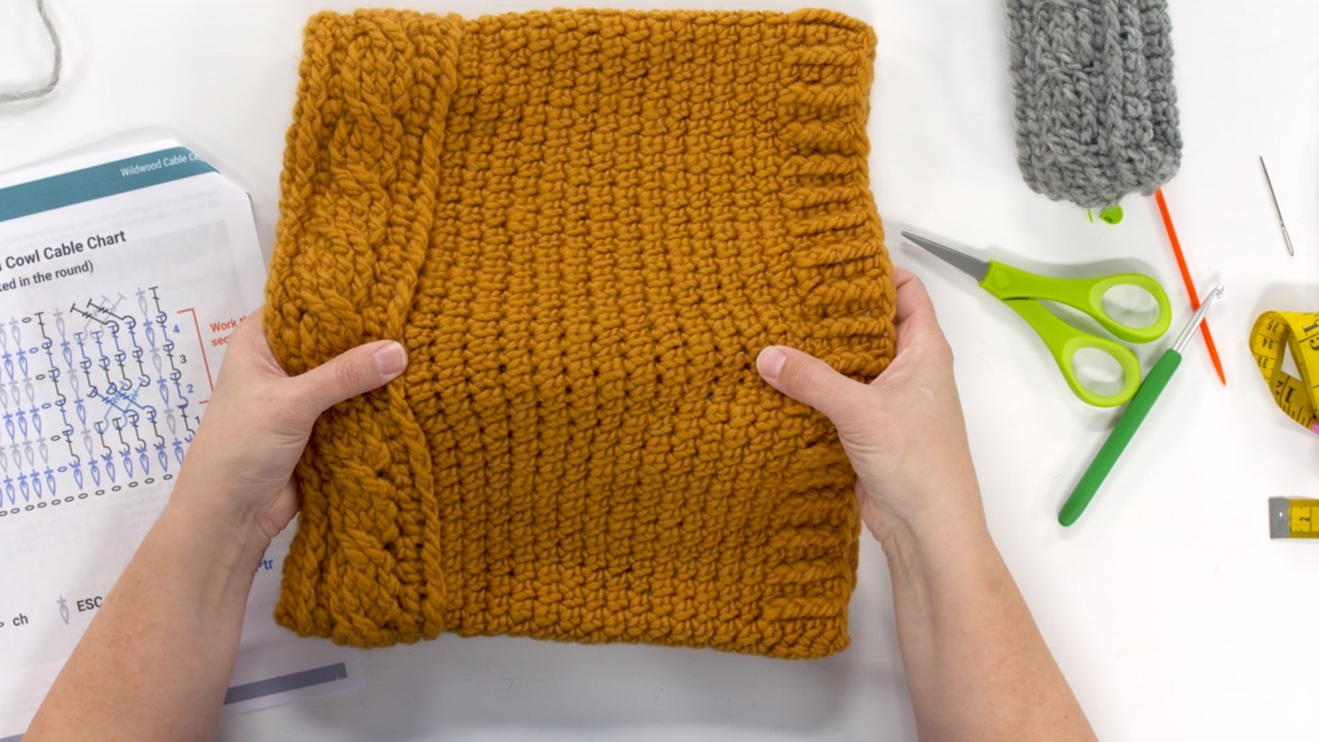 Session 2: Beginning the Cabled Cowl: The Cable